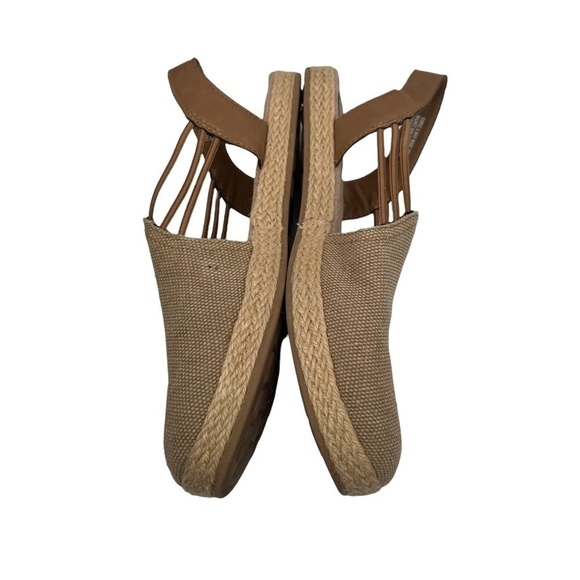 B.O.C. Born Tan Closed Toe Slingback Canvas Espadrille Sandals Size 7.5 Women's - Picture 7 of 11